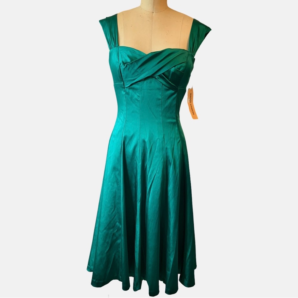 ❗️NWT Maggy London Emerald Green Party Cocktail Dress Size 4